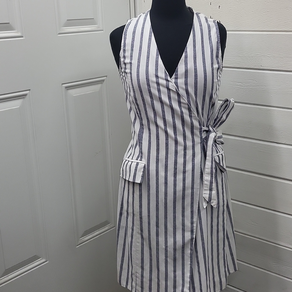 Striped Sleeveless Wrap Mini Dress in White & Navy
